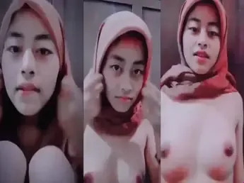 Bokep Hijab Adik Nakal Pamer Memek Kirim Video ke Pacar